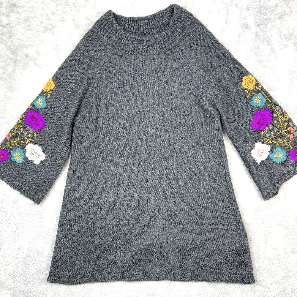 Soft Surroundings Woman's Medium‎ Carolina Embroidered Sweater Gray Floral